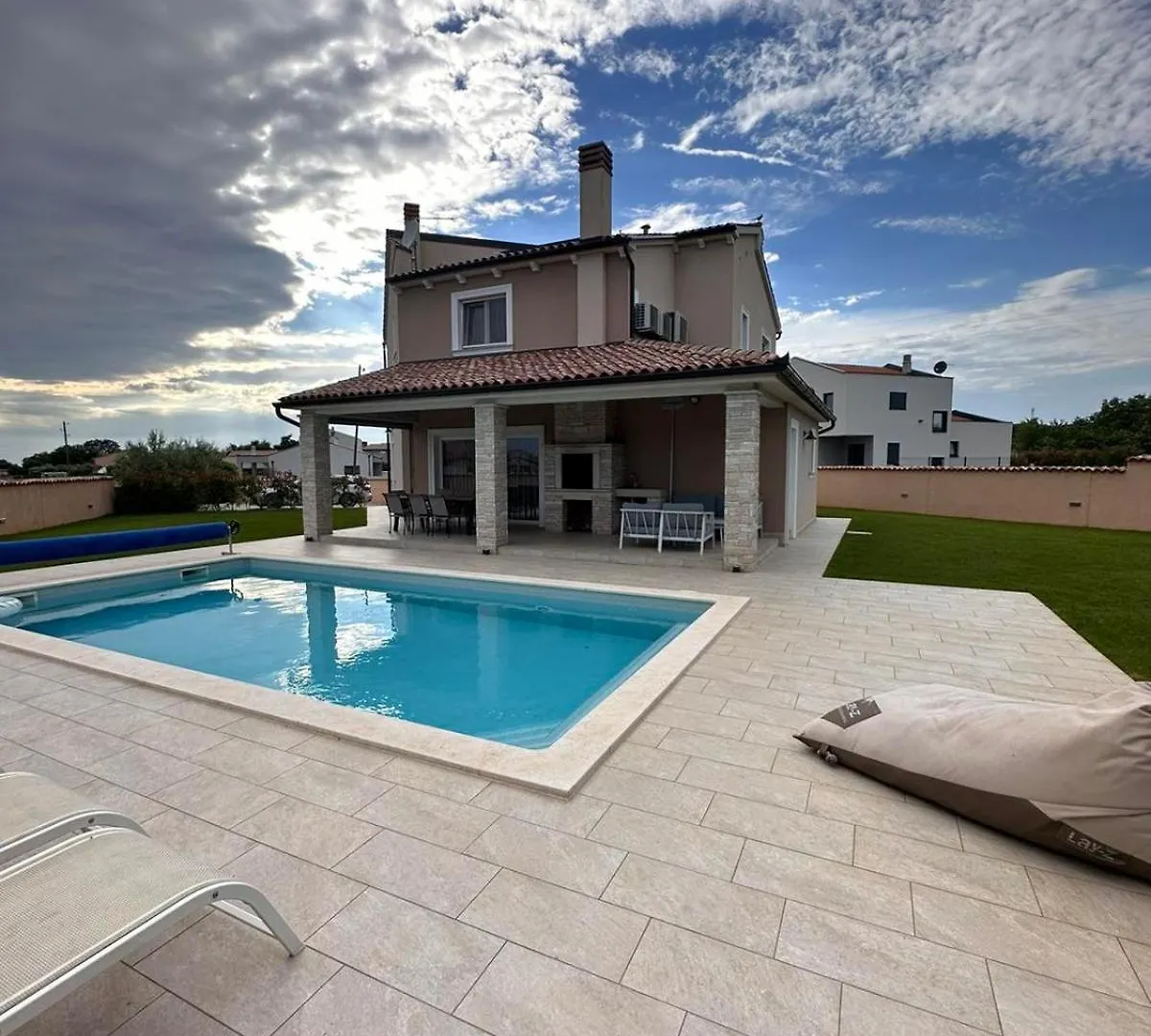 Loborika Villa Magica
